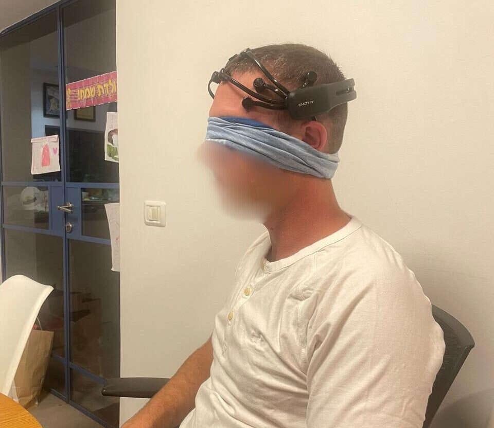  הקצין שנפצע בעזה ומנסה לשלוט ברחפן בכוח המחשבה צילום:  ללא