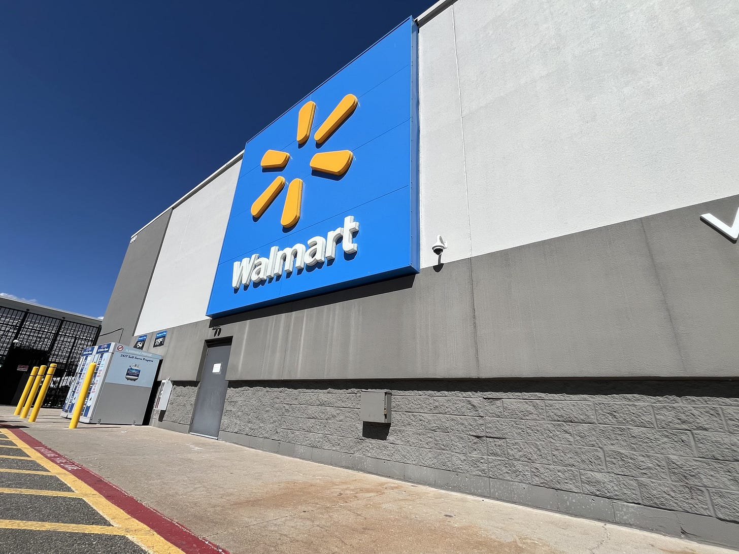 Exterior of a Walmart in Lakewood