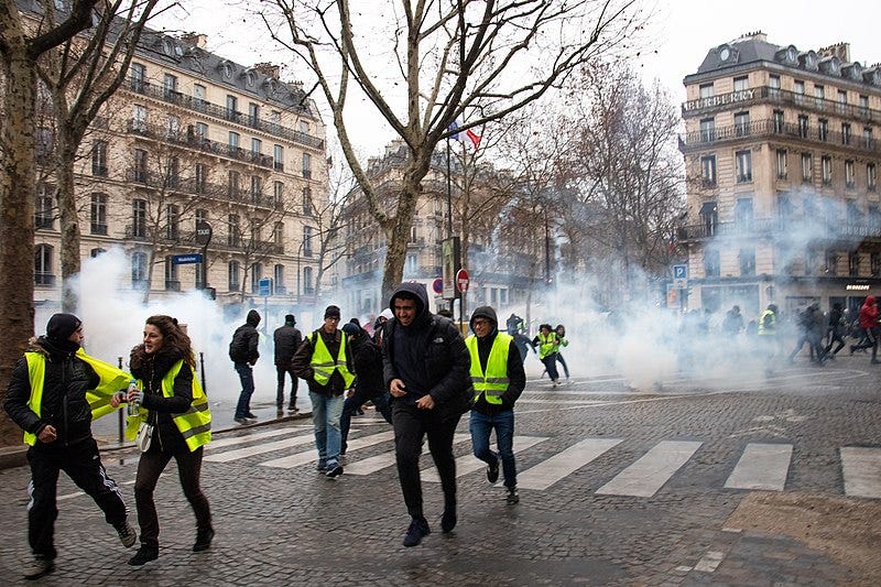 File:2018-12-08 Gilets jaunes acte 4.jpg