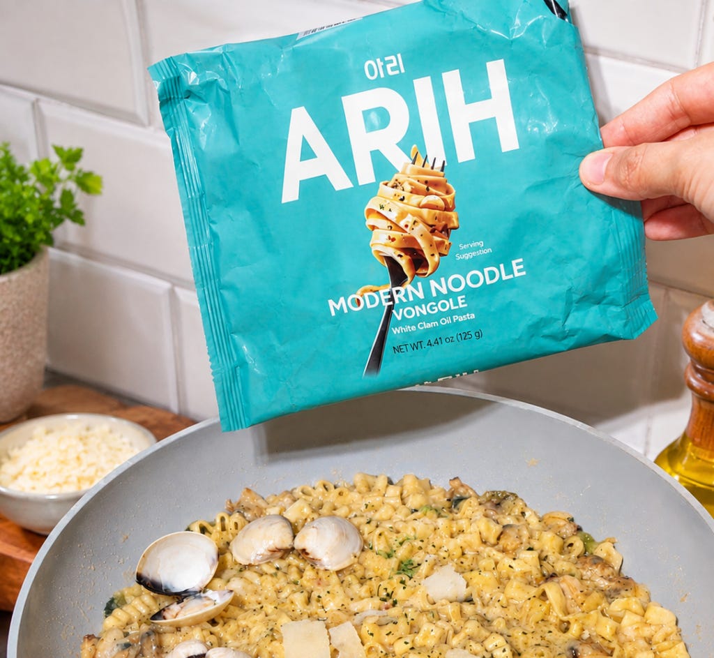 Noodles ARIH cu vongole, usturoi, unt și fulgi de parmezan - FoodCrew