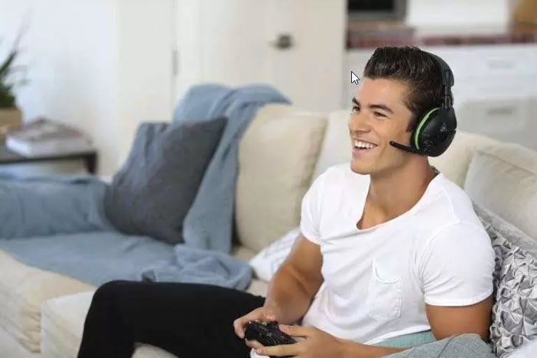 george playing fortnite with turtle beach recon 70 george playing fortnite with turtle beach recon 70