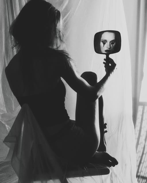 Memorias de Laura (ES)