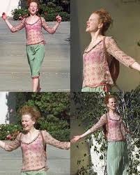 Nicole Kidman leaving her attorney's office and celebrating her divorce  from Tom Cruise, 2001 🥂 Happy V-Day… love yourselves first 🫶🏼