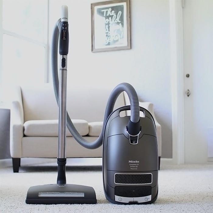 0086171_miele-brilliant-complete-c3-vacuum.jpeg