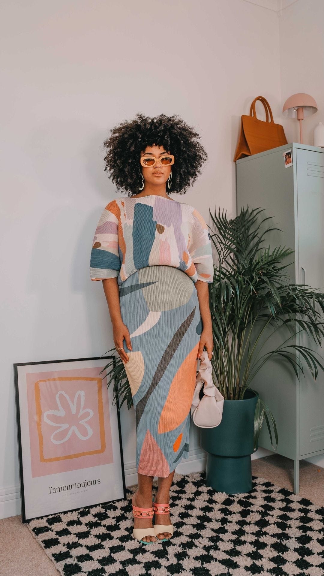 Style Meets Strength: The Psychology of Dressing Modestly with Confidence