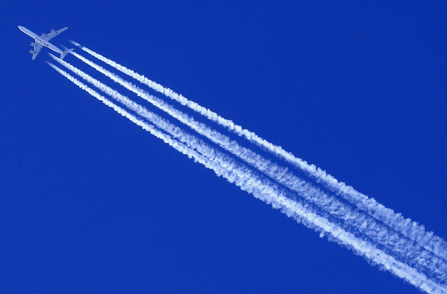 Contrails are a problem for aviation -- but there could be ...