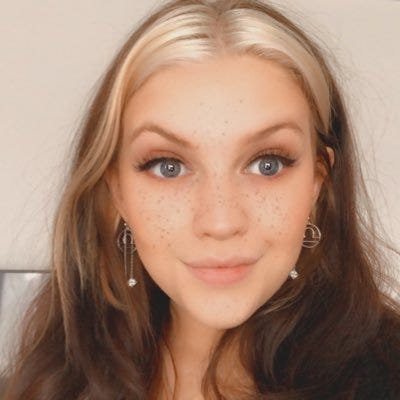 Substack profile picture for @isabelle