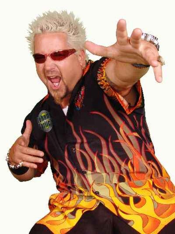 Guy Fieri Doesn't Live On A Yacht That Shoots Rockets «
