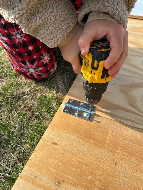diy lemonade stand with hinges