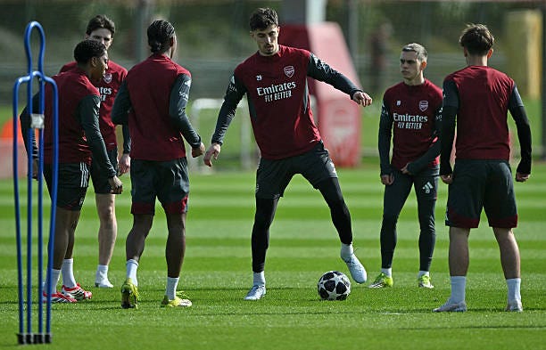 https://media.gettyimages.com/id/2265280707/photo/arsenals-german-midfielder-kai-havertz-takes-part-in-a-team-training-session-at-the-arsenal.jpg?s=612x612&w=0&k=20&c=EsbAKQHfdh2b9iRQKbchdu_zdlciJDgRc_-njdT9Dxs=