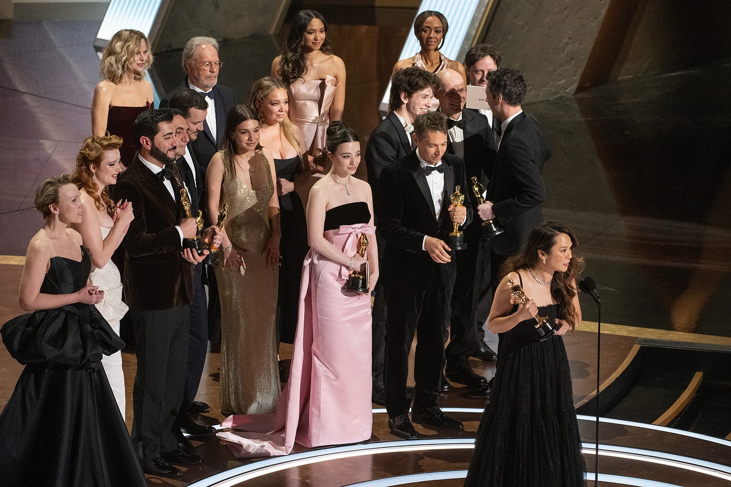 Oscars 2025: 'Anora' takes home 5 awards, including Best Picture, at 97th  annual ceremony - Daily Bruin