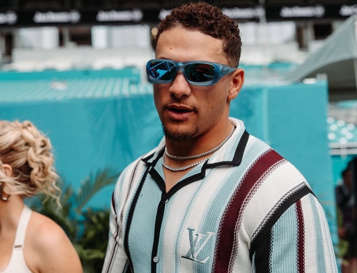 Patrick Mahomes Makes Grand Entrance at Miami Grand Prix Backing Alpine  Racing - M Sports