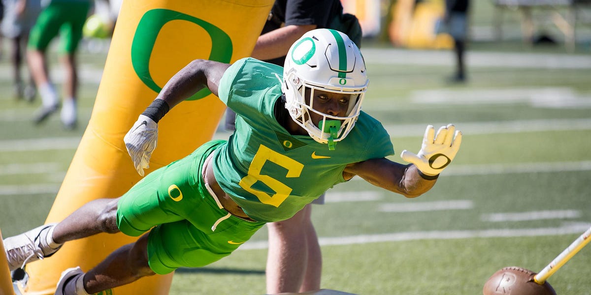 Canzano: Mailbag deals with Rose Bowl, Bo Nix, haircuts, and Pac-12 pecking order