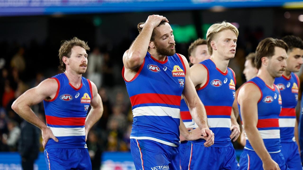AFL 2025: Western Bulldogs continue inconsistent season, why the Dogs won't  win flag, Luke Beveridge selection issues, David King comments, Leigh  Montagna comments, reactions, latest news