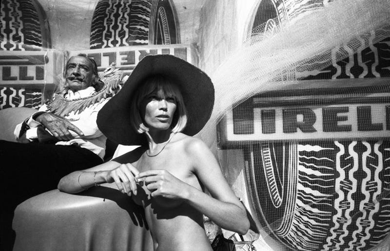 A romantic visit with... Amanda Lear - Pompidou+ - Centre Pompidou