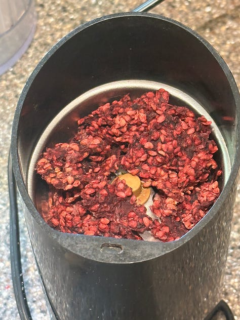 Process of making homemade blackberry powder from drying to pulverizing