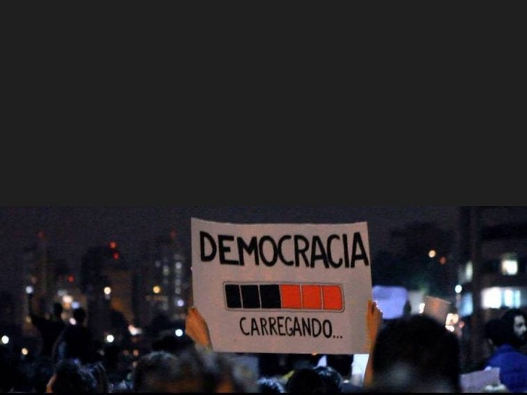Democracia é democracia liberal - DAGOBAH Democracia é democracia liberal - DAGOBAH