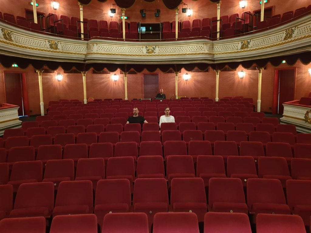 Jochen Schliemann, Michael Dietz, Norderney, Nordsee, Reisen Reisen - der Podcast, Ostfriesische Inseln, Theater