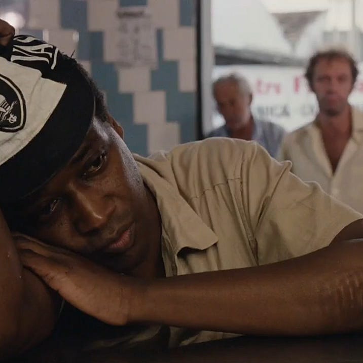 Em hipótese de anarquia