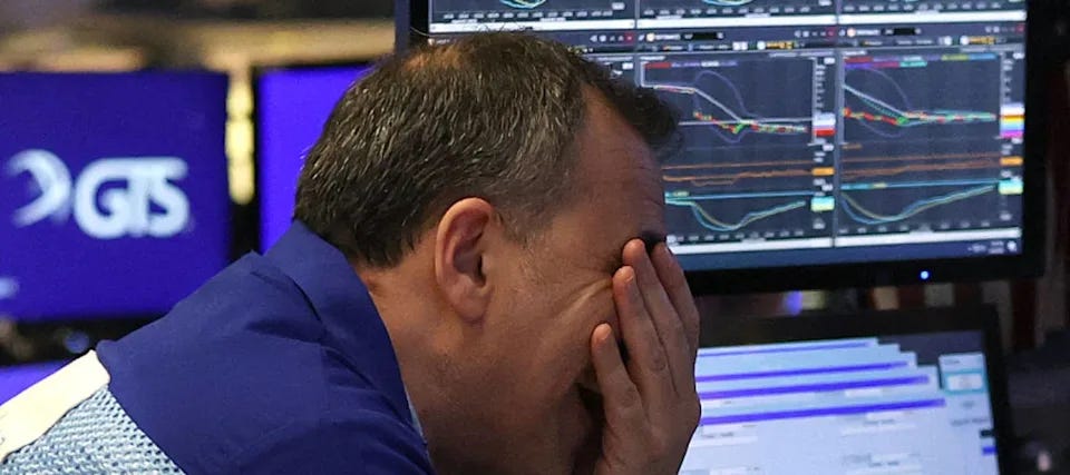 This hedge fund legend warns US stock market will crash a stunning 80% &#x002014; claims &#39;Armageddon&#x002019; is coming. Don&#x002019;t believe him? He earned 4,144% during COVID. Here&#x002019;s 3 ways to protect yourself