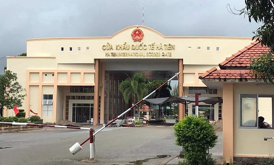 Năm 2026 sẽ khởi công tuyến cao tốc kết nối các tỉnh miền Tây với Campuchia Năm 2026 sẽ khởi công tuyến cao tốc kết nối các tỉnh miền Tây với Campuchia