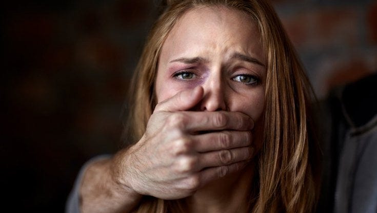Violenza sulle donne: nell'ultimo anno le ricerche del numero antiviolenza  sono cresciute del 127% - la Repubblica