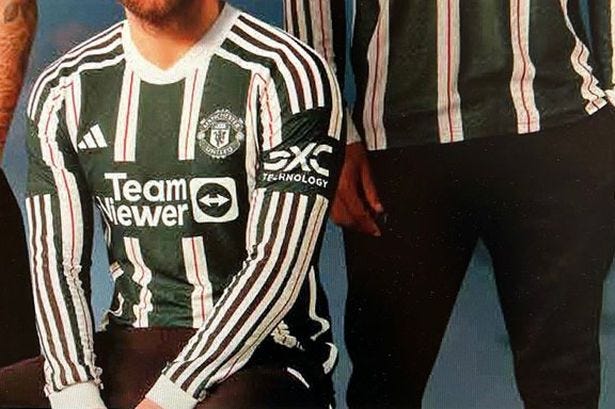 Manchester United 2023/2024 away shirt 'leaked' as fans get first look at  bold sleeve design - Manchester Evening News