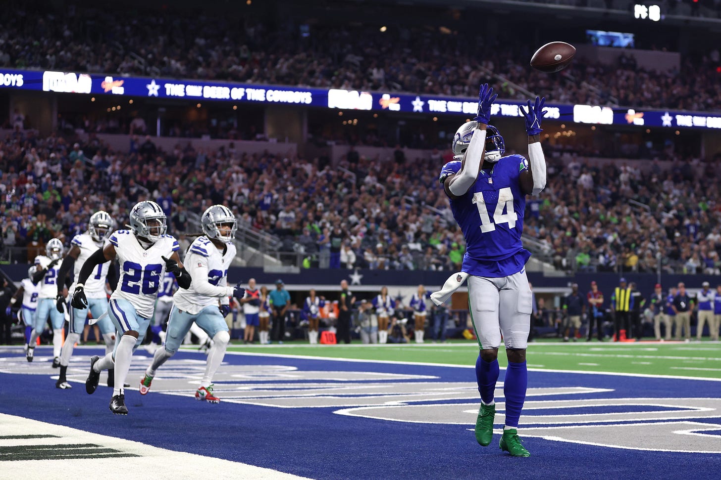 Nov 30, 2023; Arlington, Texas, USA; Seattle Seahawks wide receiver DK Metcalf (14) catches a pass for a touchdown during the second half against the Dallas Cowboys at AT&T Stadium