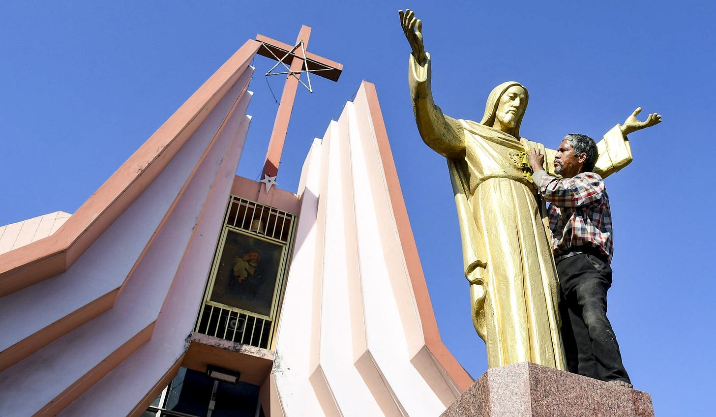 Christmas Celebrations Cancelled: Kerala Postal Employees 'Punished' After  Refusing to Sing RSS Song - The Wire