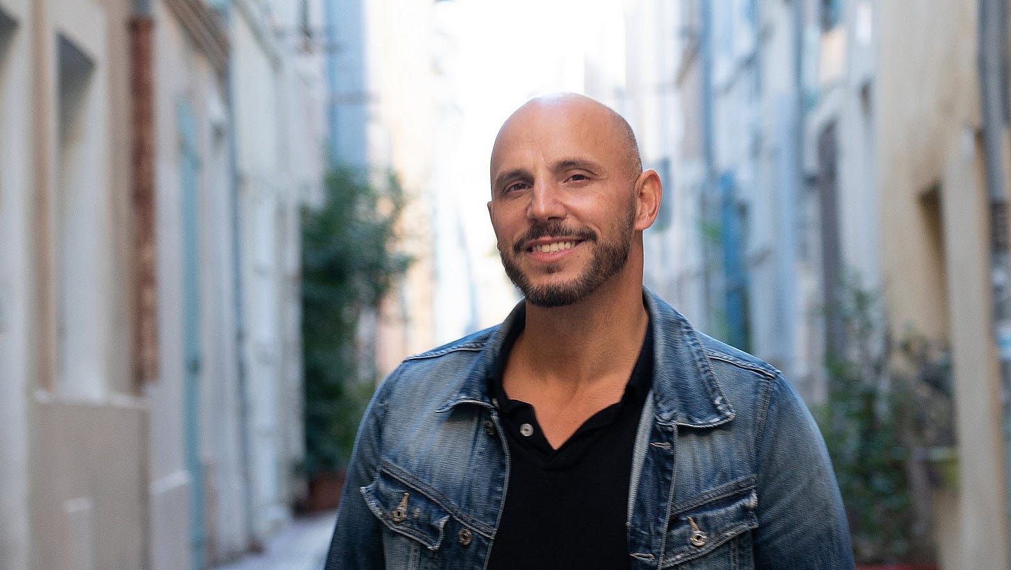Briey. David Bà n, le comédien lorrain de retour sur la série « Plus belle la vie » Briey. David Bà n, le comédien lorrain de retour sur la série « Plus belle la vie »
