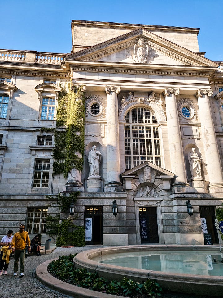 Staatsbibliothek zu Berlin courtyard scenes