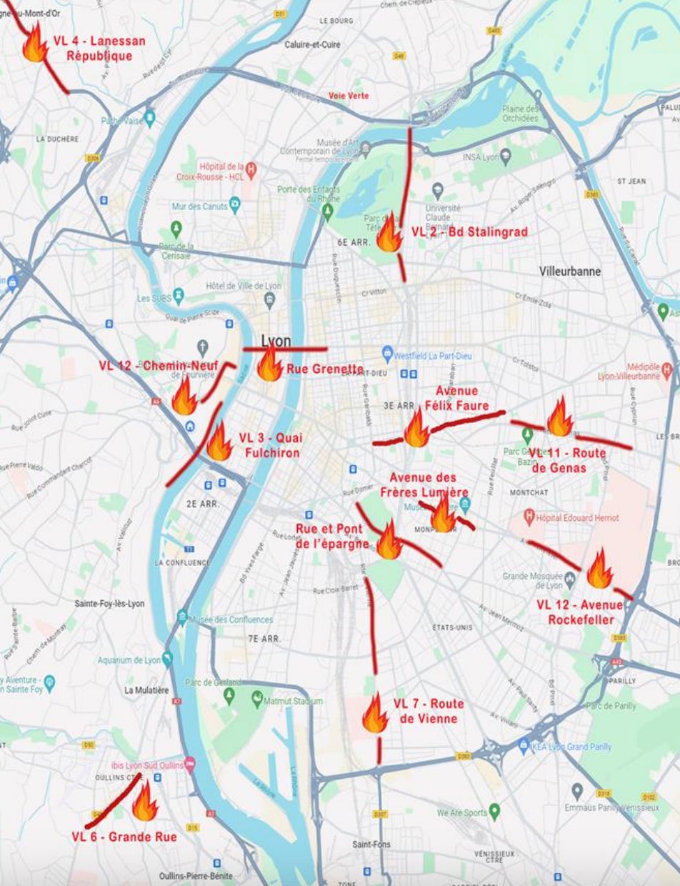 Carte de Lyon avec des flammes pour illustrer les zones tendues Carte de Lyon avec des flammes pour illustrer les zones tendues