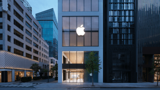 Apple Ginza will reopen on Friday, September 26, located in the vibrant Ginza district where Apple’s retail journey in Japan began more than two decades ago.