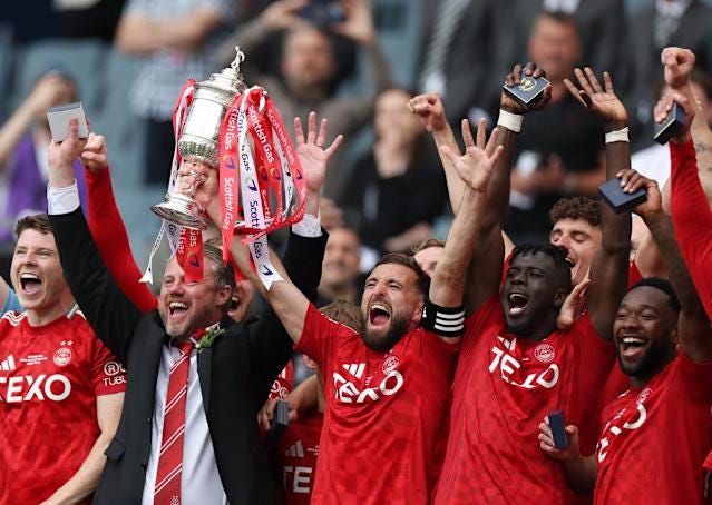 Celtic denied treble as Aberdeen hold nerve in Scottish Cup final penalty  shootout - Yahoo Sports