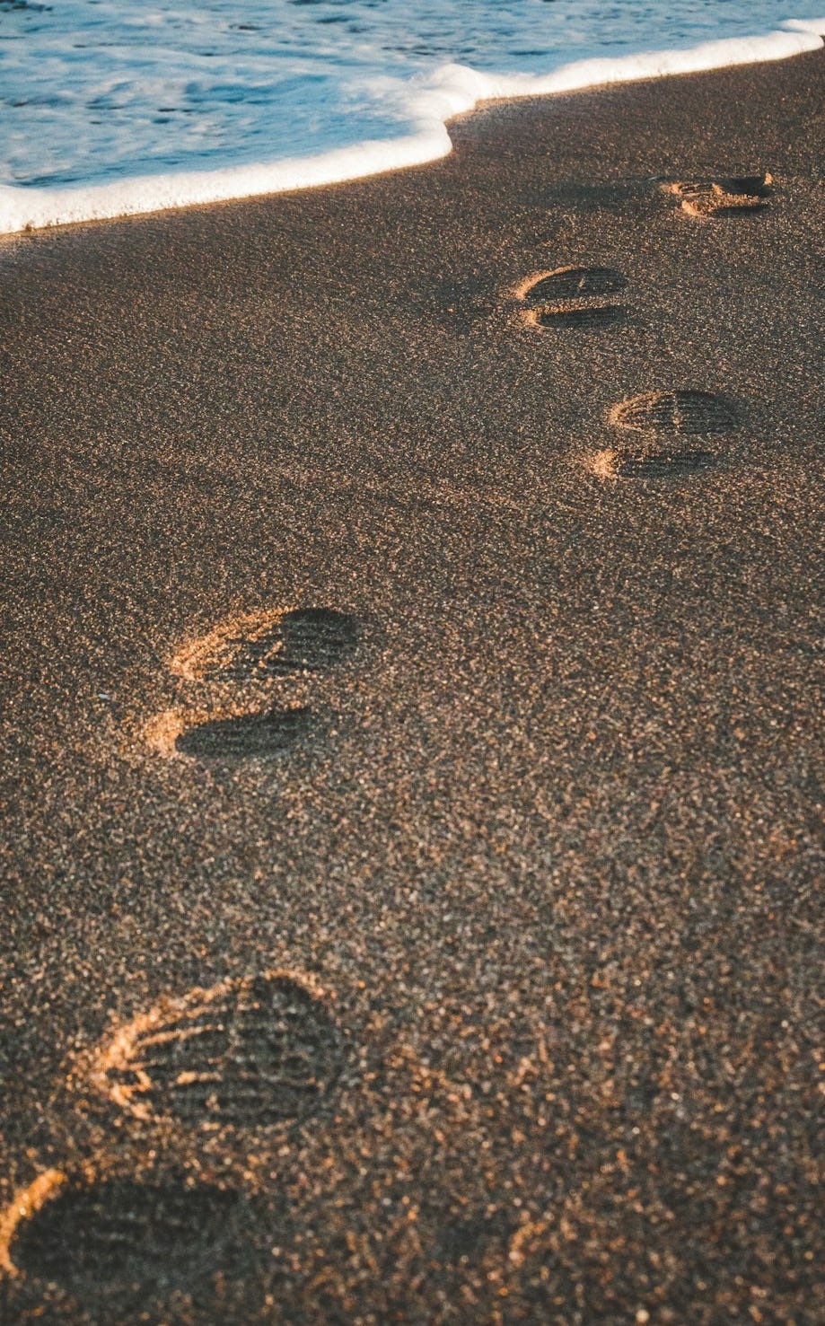 footprint on shore