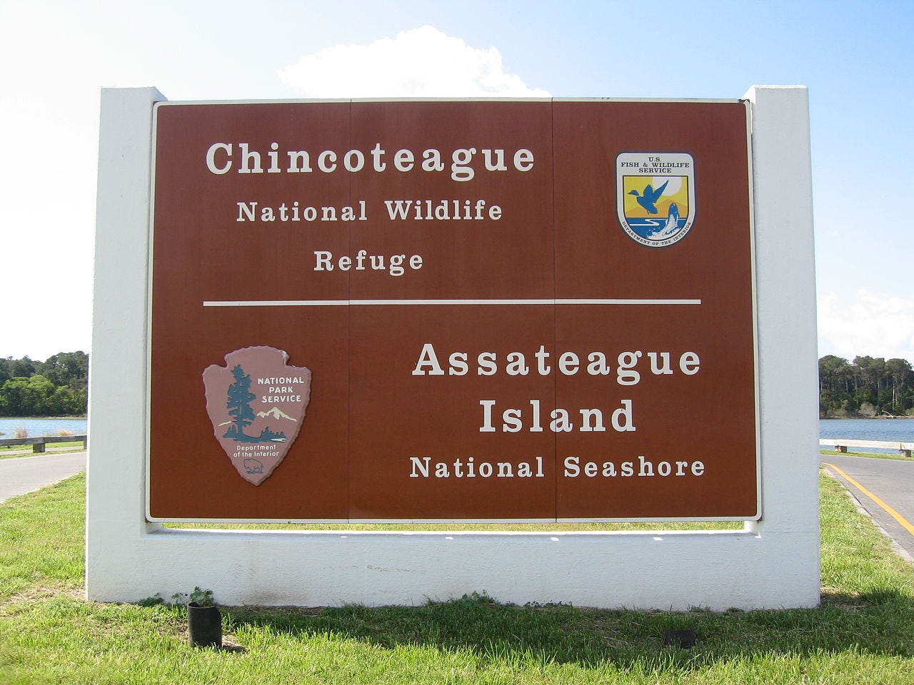Entrance sign to Chincoteague National Wildlife Refuge and Assateague Island National Seashore Entrance sign to Chincoteague National Wildlife Refuge and Assateague Island National Seashore