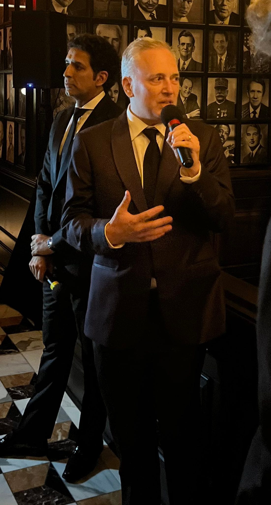 Cernovich on X: "David Sacks and Omeed Malik at the opening party for a new DC  club for MAGA and friendlies - called Executive Branch.  https://t.co/46PODxS094" / X