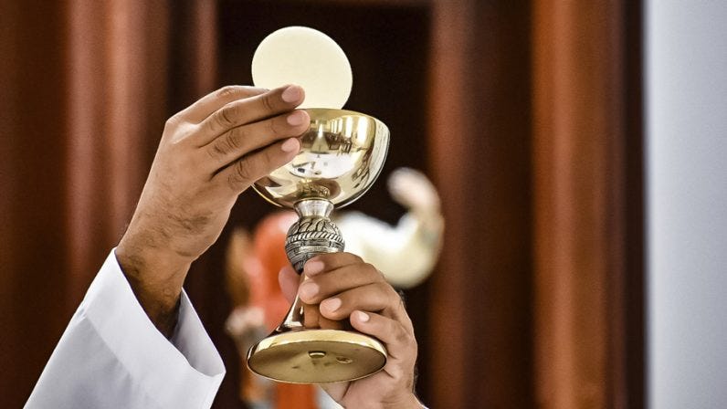 La retransmisión de la Santa Misa lidera la audiencia dominical de Canal  Sur Televisión | Archidiócesis de Sevilla