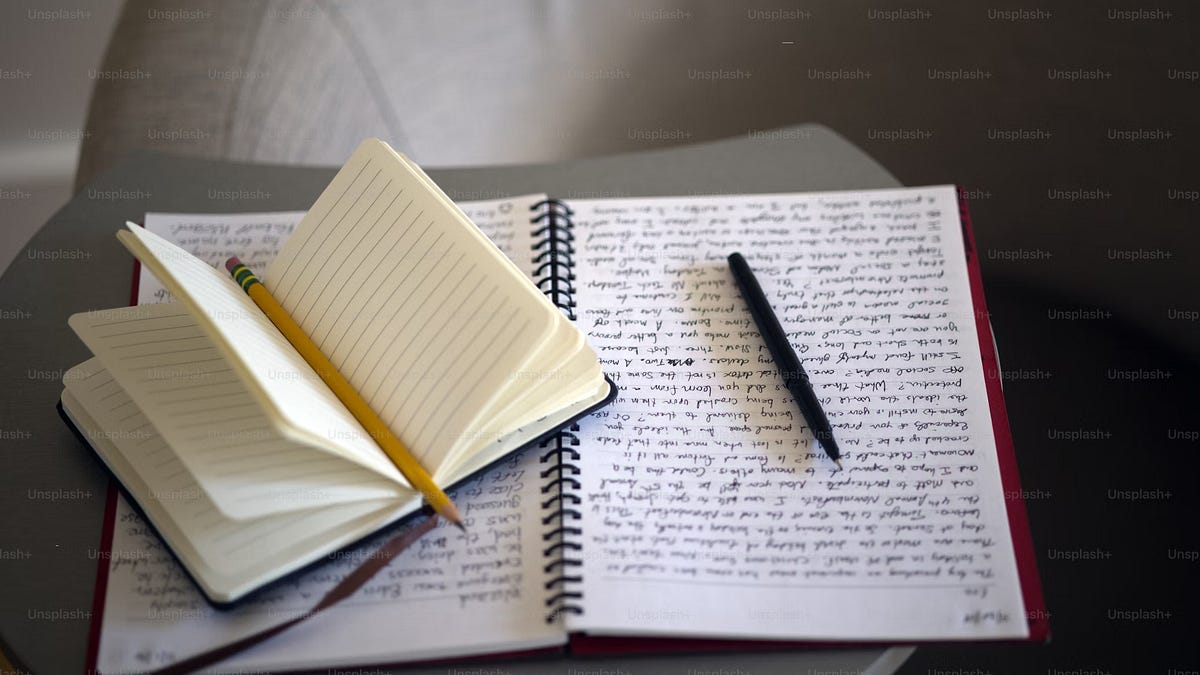 How I Take Notes and Stay Organized During Research