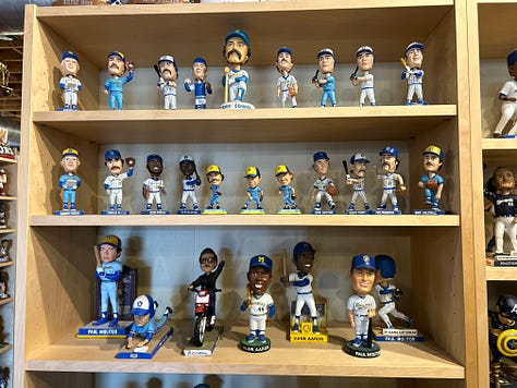 bobblehead, shelves, gallery