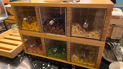 TRIBE Living Bangkok Sukhumvit 39 : Breakfast