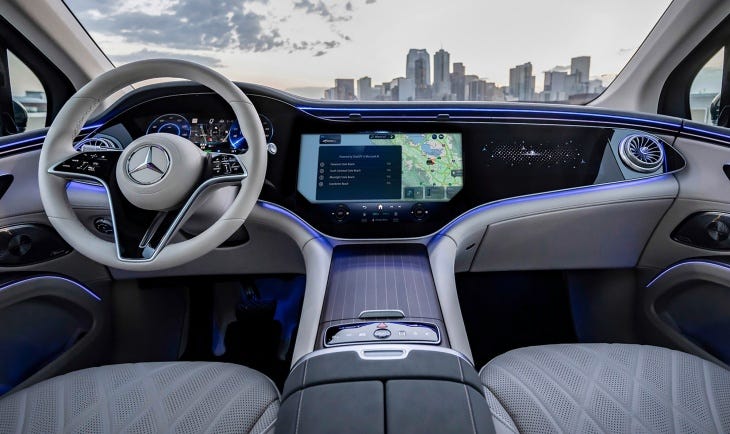 Vorreiter bei ChatGPT im Auto: Mercedes-Benz hebt Sprachsteuerung auf ein neues LevelMercedes-Benz takes in-car voice control to a new level with ChatGPT