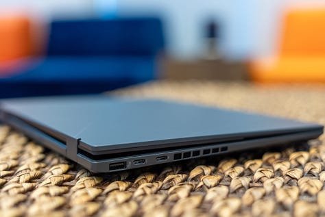 Asus Zenbook Duo 2024