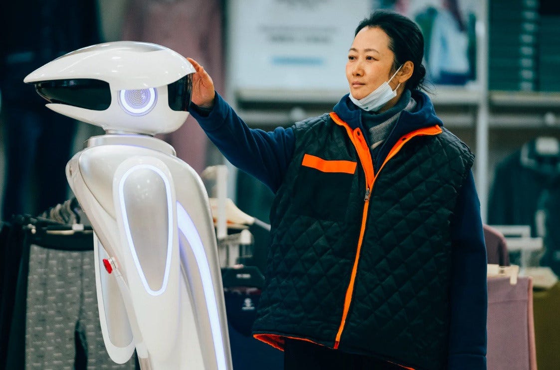Jia Zhang-Ke's Caught By the Tides in Official Competition at Cannes 2024 -  Sortiraparis.com