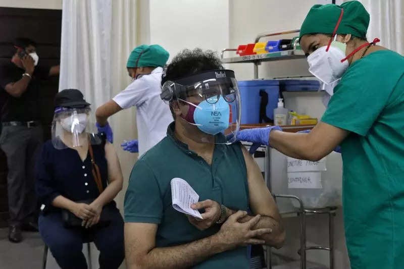 People getting vaccinated