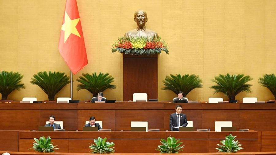 Quốc hội thảo luận ở hội trường về dự thảo Nghị quyết của Quốc hội về giảm thuế giá trị gia tăng. Quốc hội thảo luận ở hội trường về dự thảo Nghị quyết của Quốc hội về giảm thuế giá trị gia tăng.