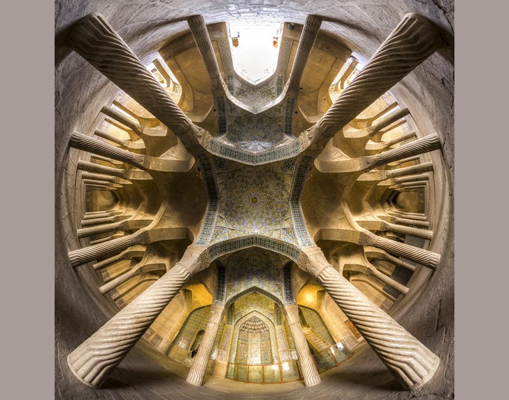 Please note that a mosque can have more than one ceiling (see above)