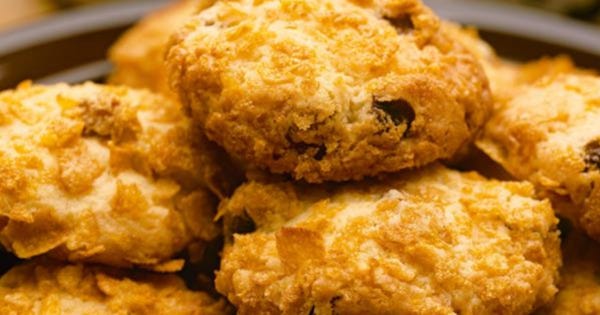 Weekender biscuits - image (public domain) courtesy of the Women's Weekly Cook Book