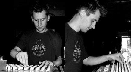 GirondeMusicBoxClunk, Gary - GirondeMusicBox GirondeMusicBoxClunk, Gary - GirondeMusicBox