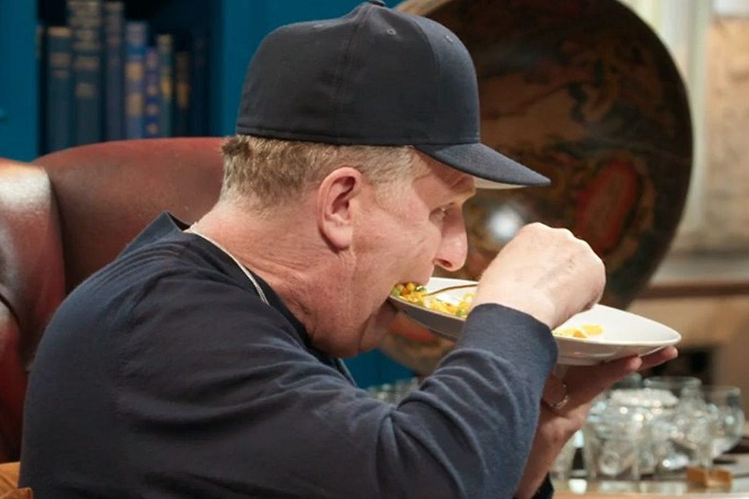 Michael Rapaport talks eating on 'The Traitors': 'I cannot defend the  shoveling technique'